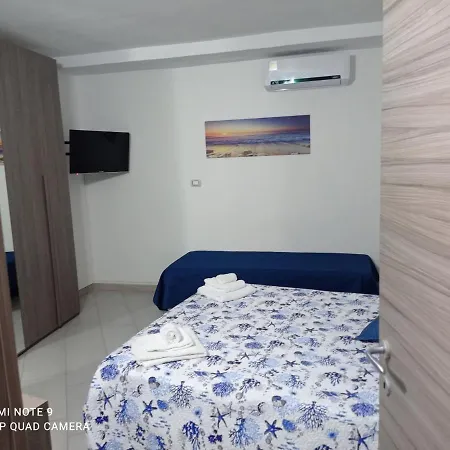 Apartment House Roches Noire *