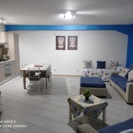 Apartment House Roches Noire Giardini-Naxos